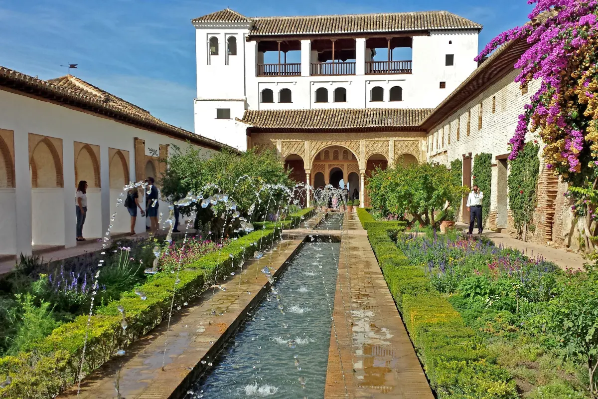 Alhambra de Granada y Palacios Nazaries