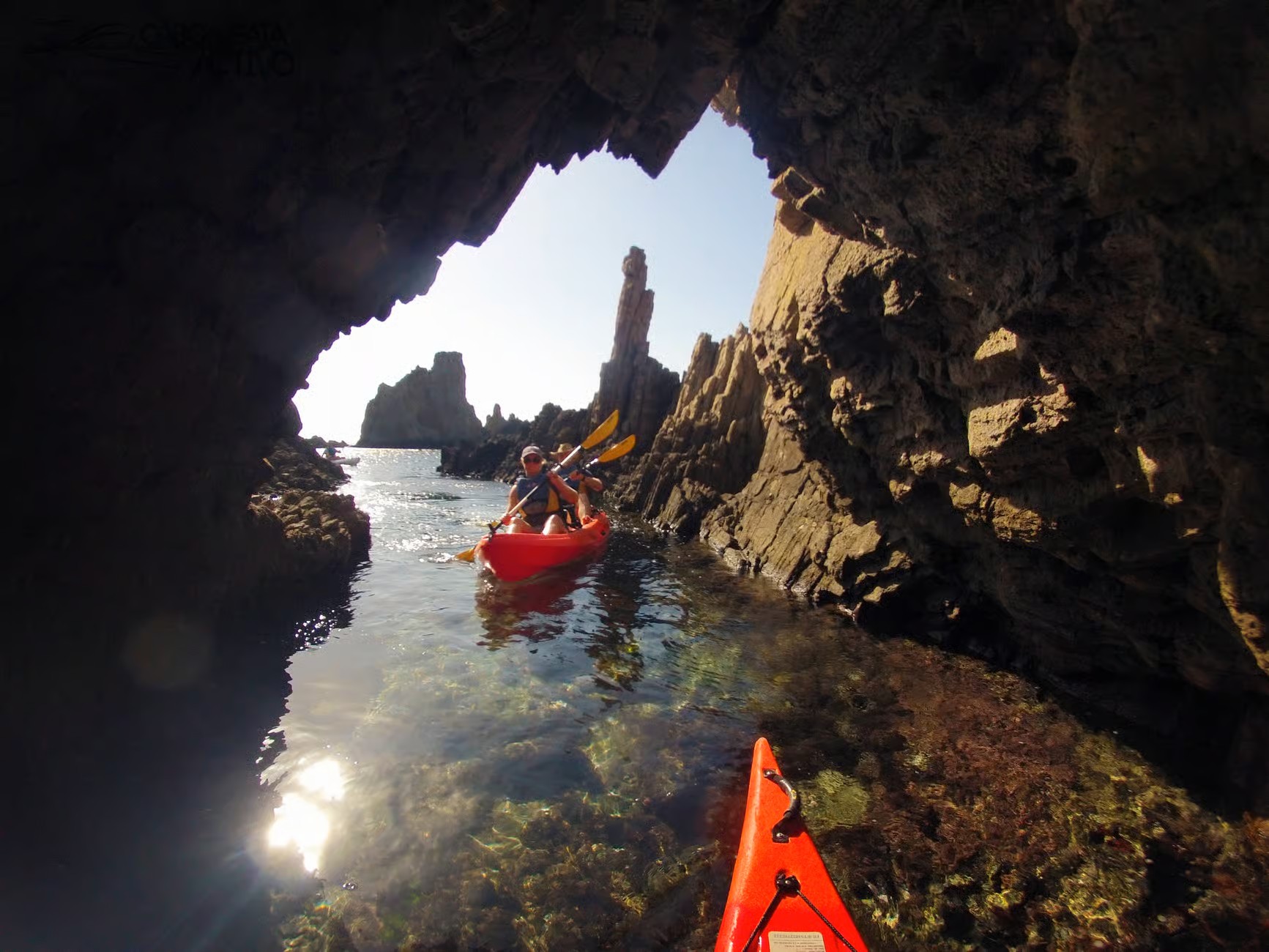 Excursión en Kayak y Snorkel por CABO DE GATA