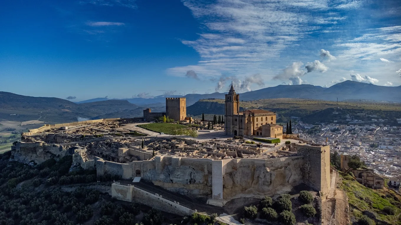 Fortaleza de la Mota entrada con visita guiada