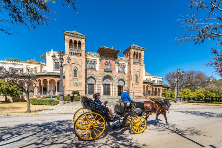 Paseo en calesa de caballos por sevilla 11 1 768x512